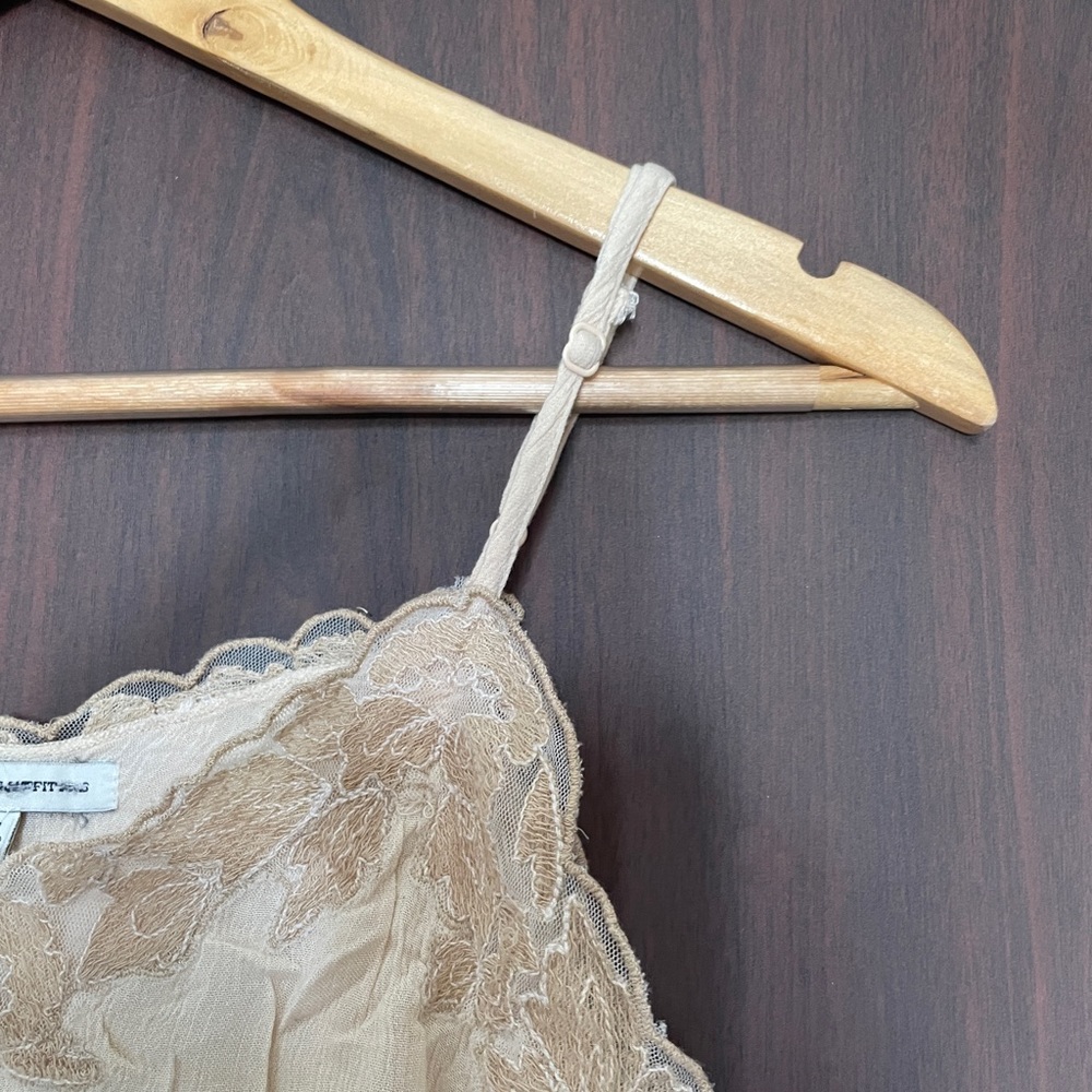 American Eagle Nude Lace Top - Picture 6 of 7